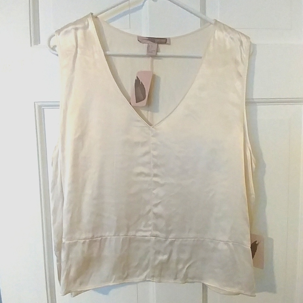 Forever 21 Cream Silky Shell Size L NWT